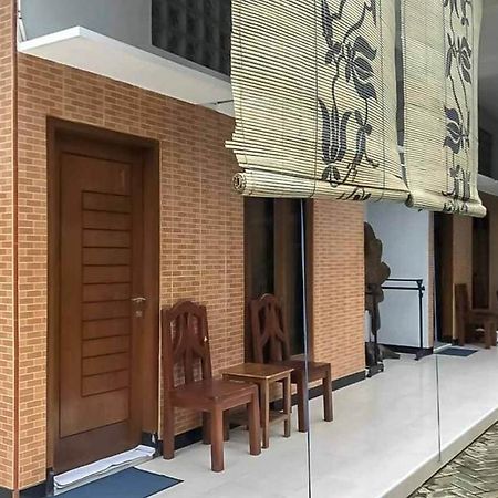 Hotel Malang Hill Syariah Redpartner Extérieur photo