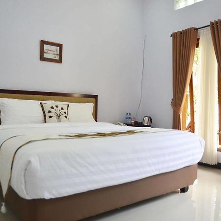 Hotel Malang Hill Syariah Redpartner Extérieur photo