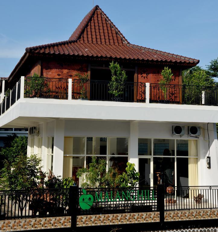 Hotel Malang Hill Syariah Redpartner Extérieur photo